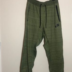 Nike flyknit joggers